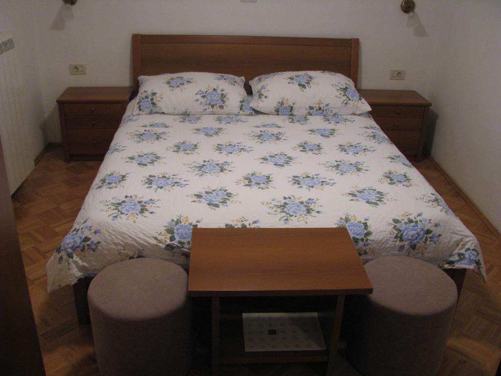 Tourist Farm Petelin-Durcik Βίλα Pliskovica Δωμάτιο φωτογραφία